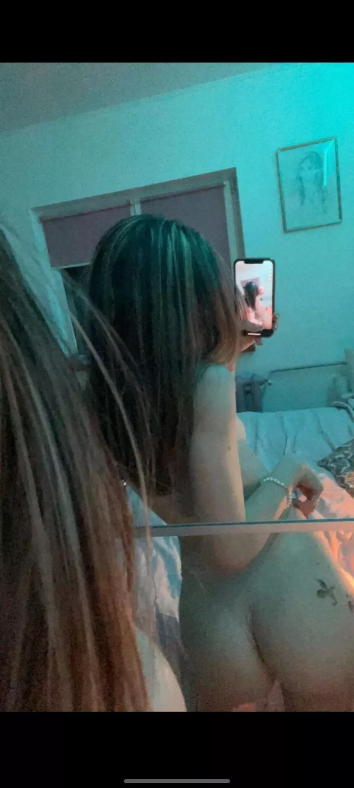 1 arrow = nudes ( i am not a seller ) telegram @Nancy_sexy4