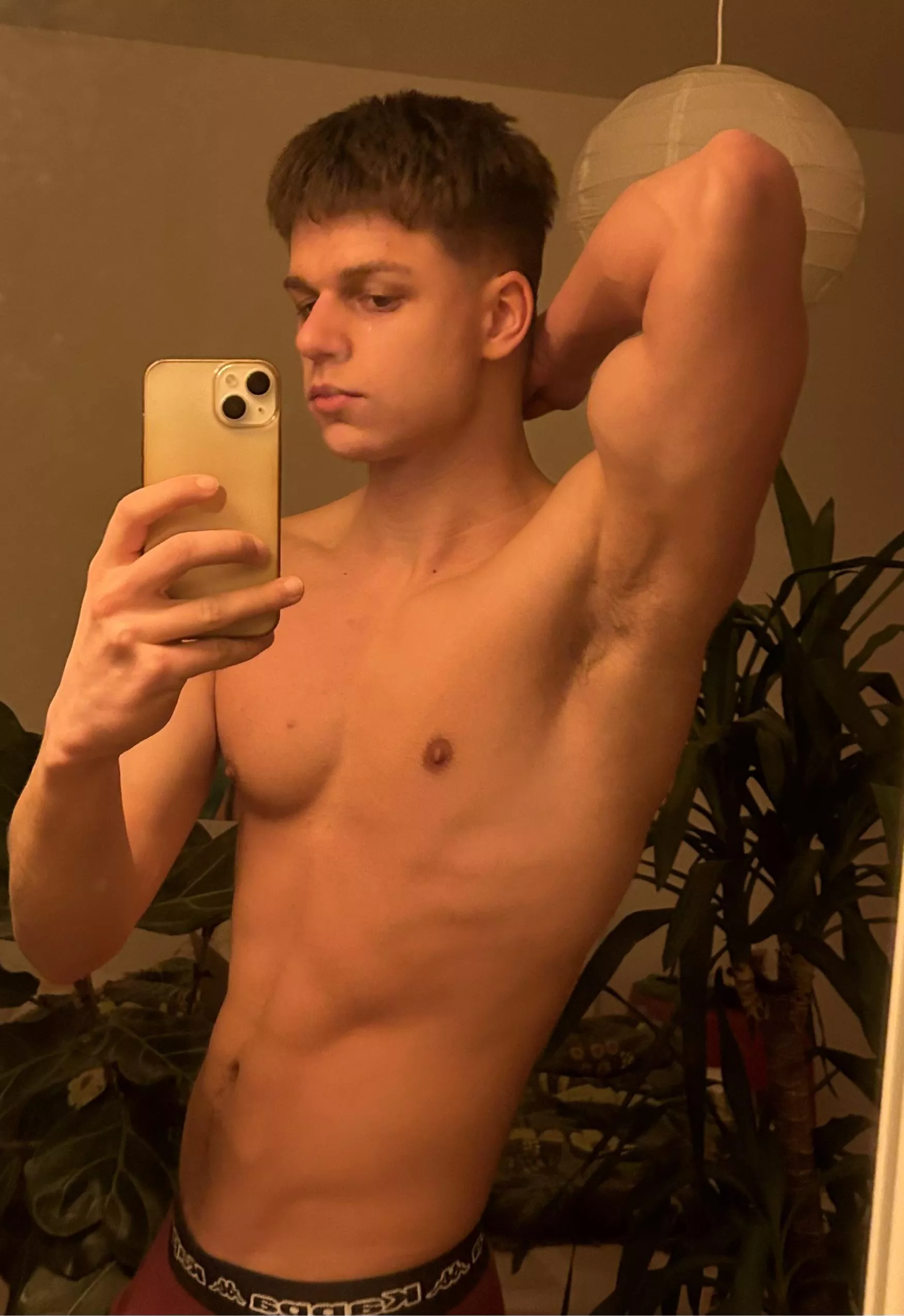 (19)Would you smell my pits?