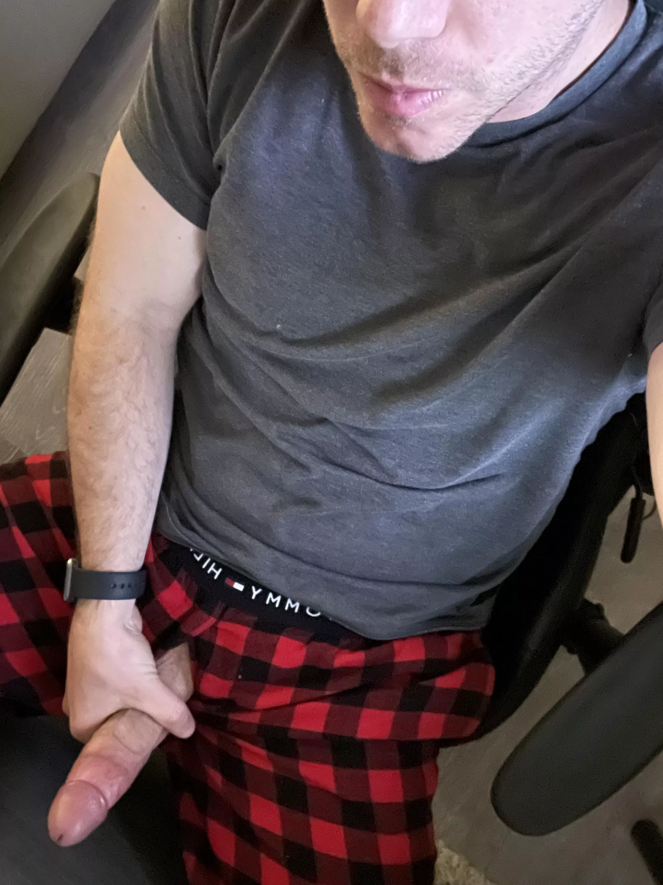 [35] Anyone awake in need of a seat??