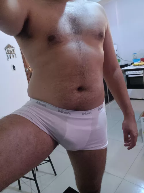 A few pounds heavier in this pic. Did I look good?