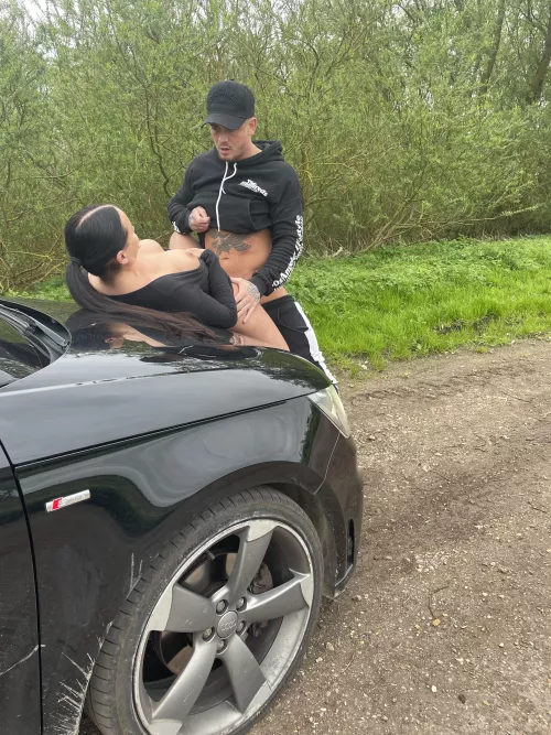 Best place to fuck is on the road side 💦😏