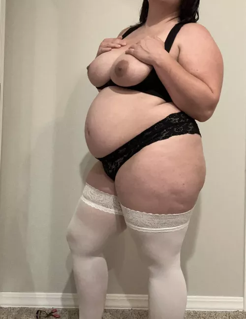 Can I be your mommy fucktoy? 