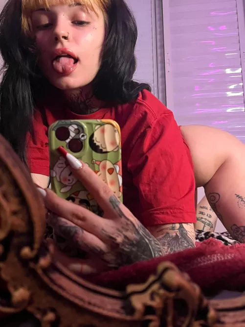 Can I send you my sexy pics like this when I'm bored?