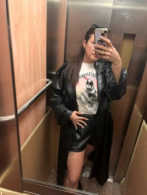 do i look classy here?