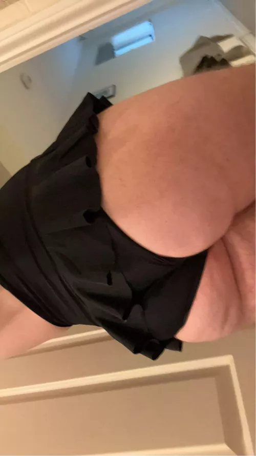 Does the skirt make my ass look bigger?