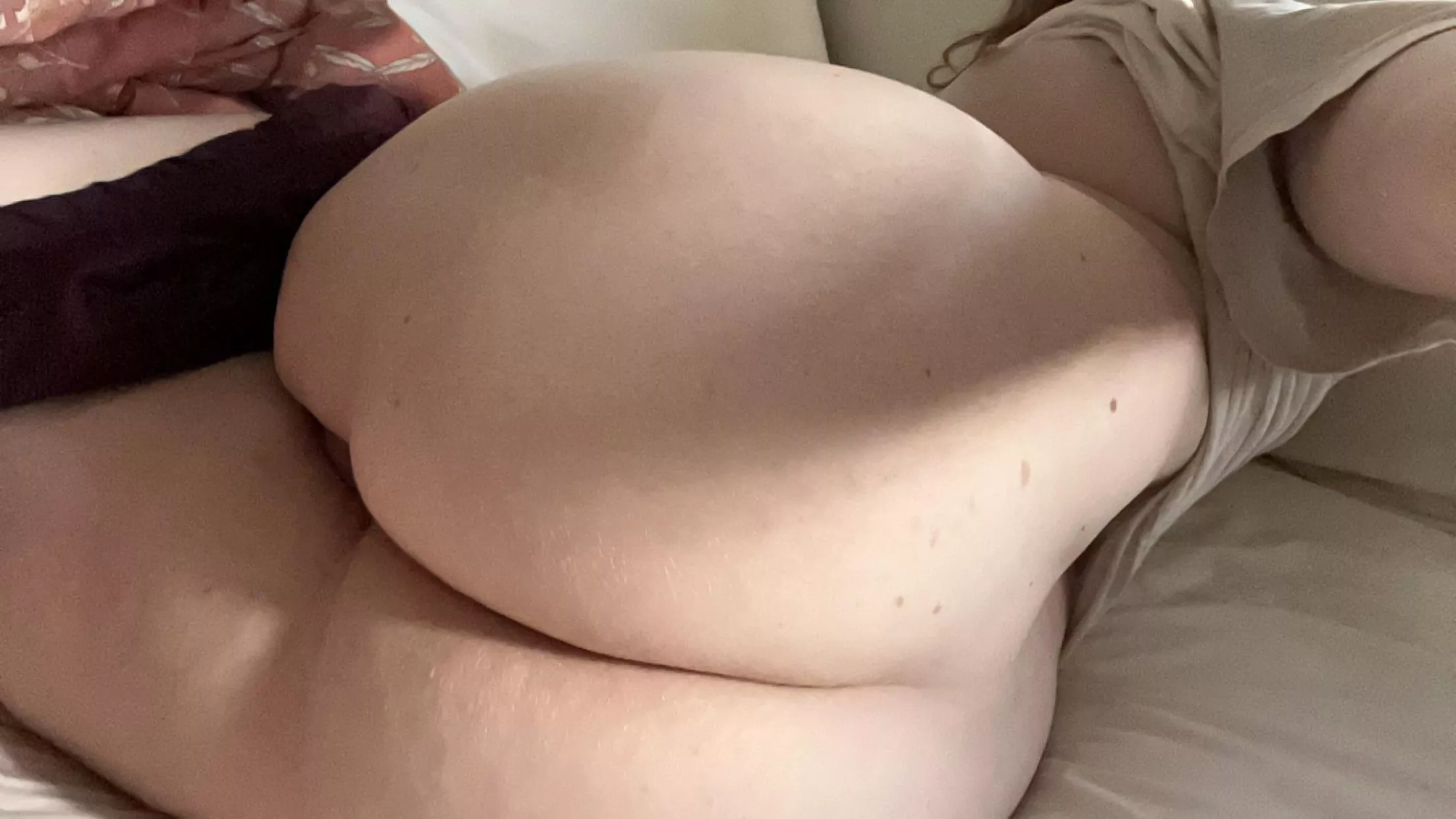 Eat my ass and i'll love you forever 💛