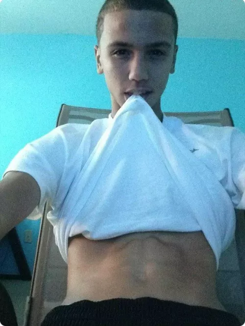 Finished working out, come over and get a taste(27)