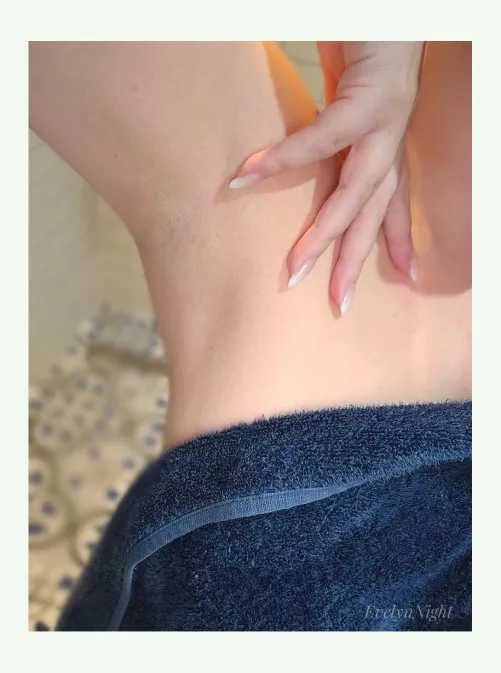 First time showing off my underarms and ill admit i missed a iil 🤭