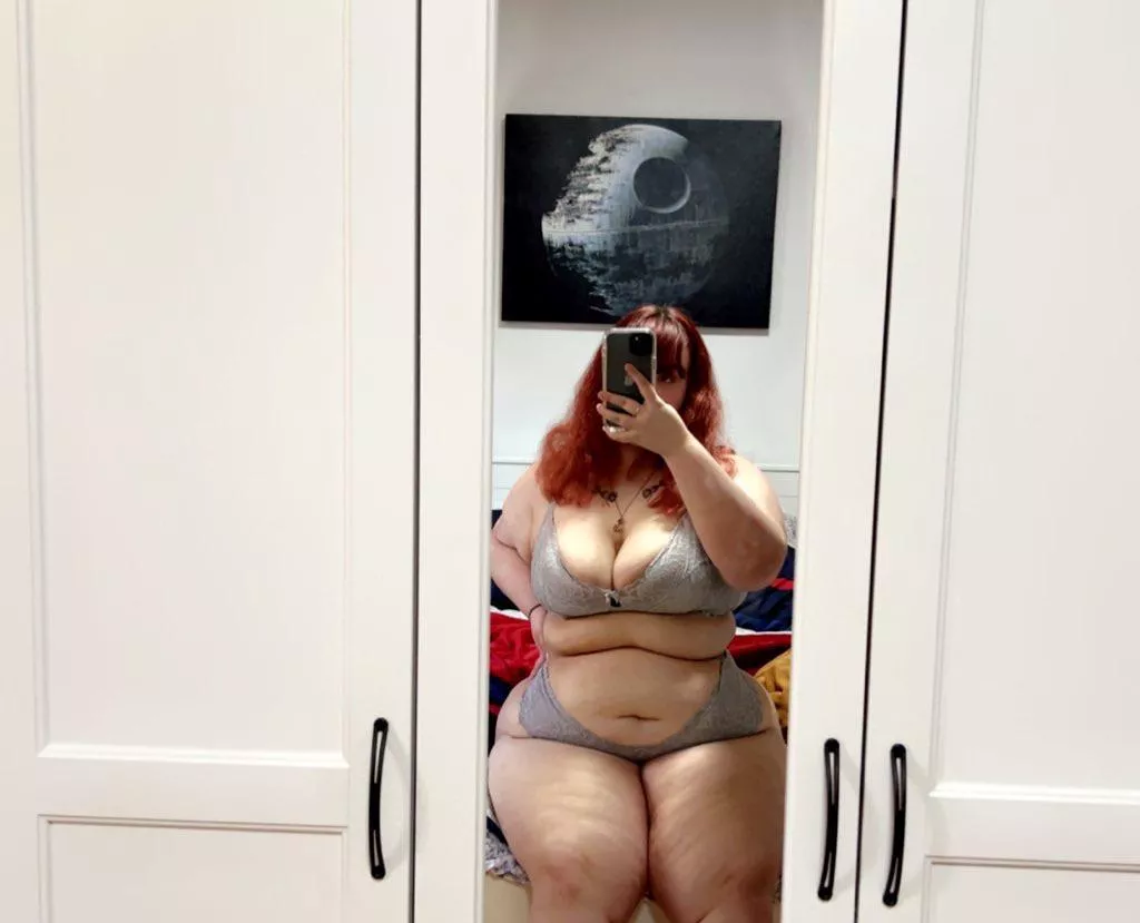 First word that comes to mind when you see my body?💋