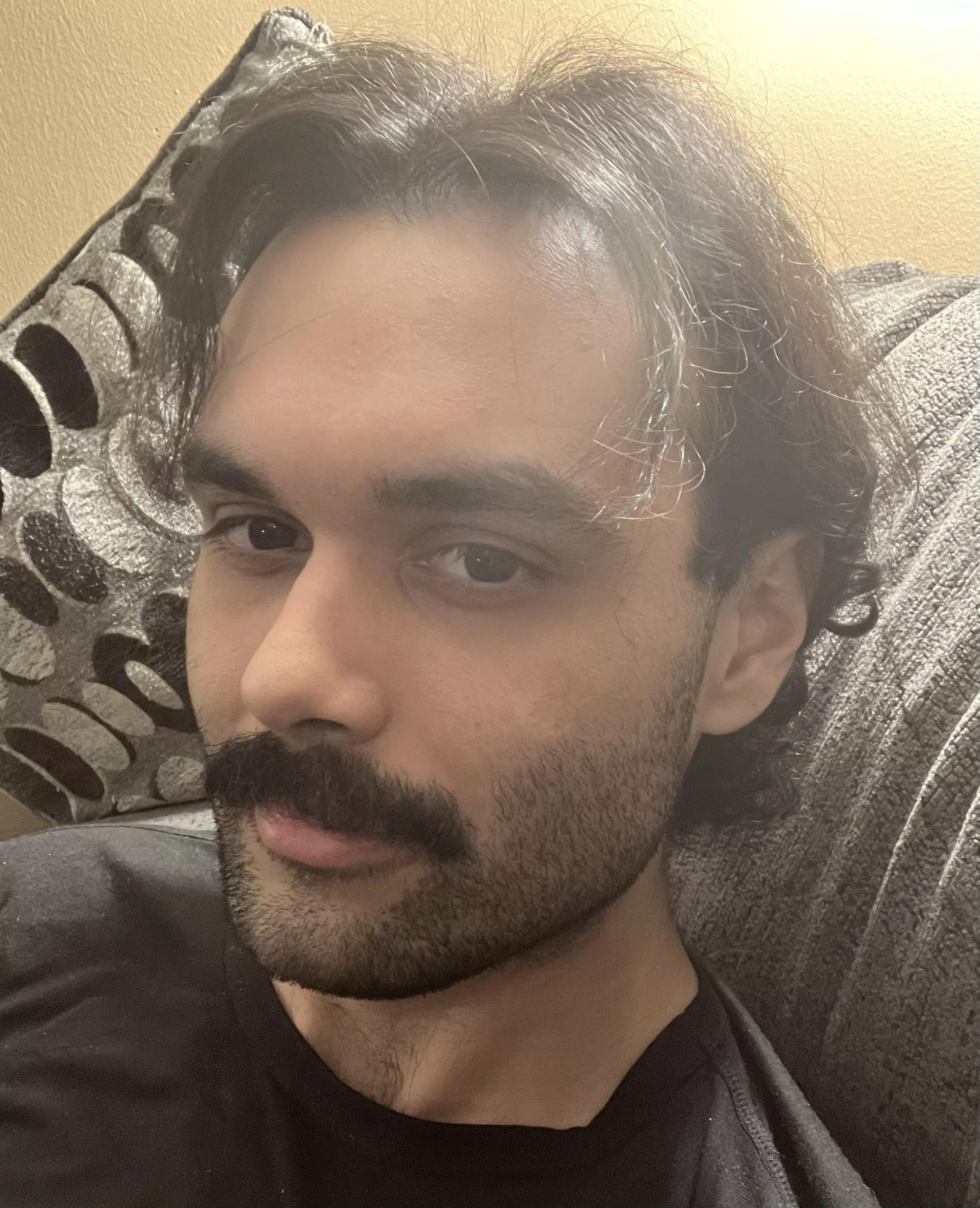 Hello gentlemen! I just felt like showing some face.