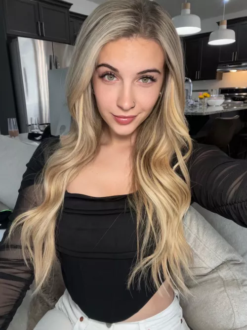 I know you love my pretty blonde hair