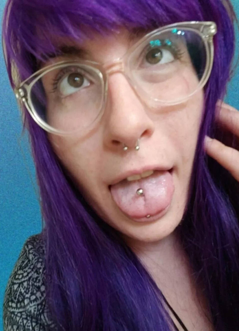 I promise to be a good girl, if you promise to use my throat.