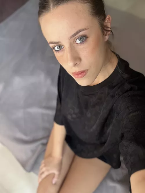 I think you'd enjoy eating this pussy