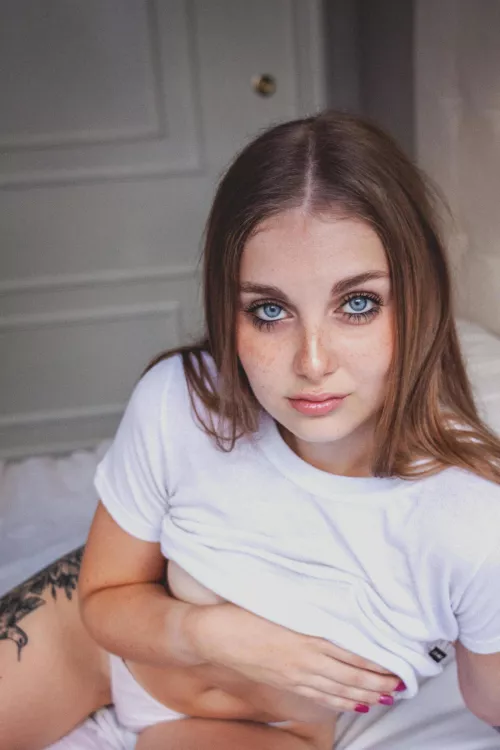  If I asked politely, would you jerk off with me? 