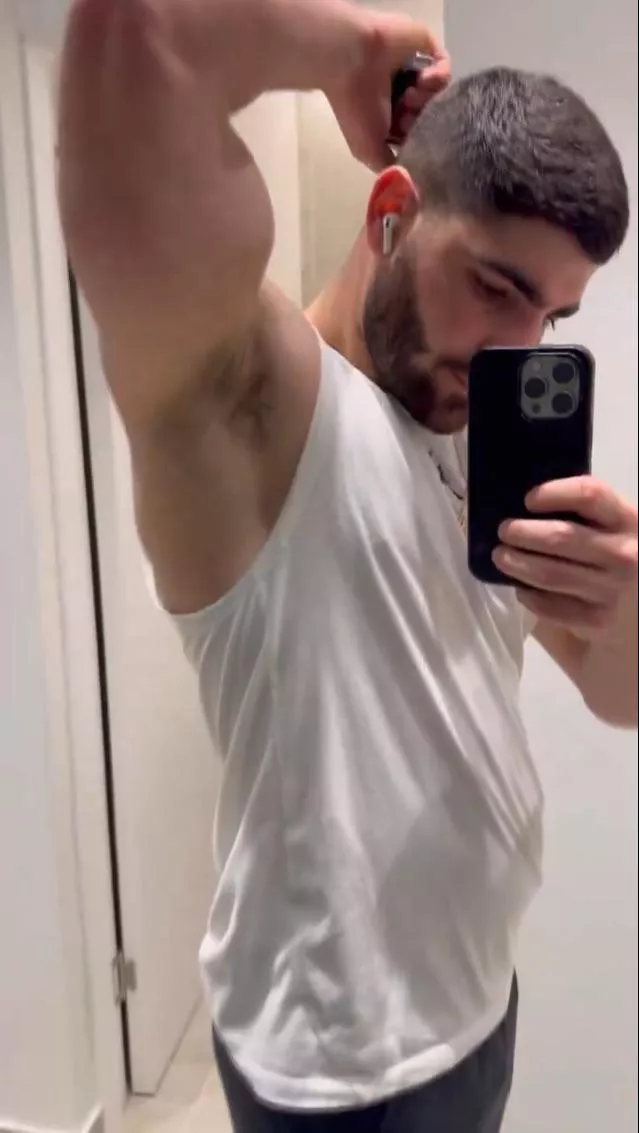 If they only let us upload the vid here.. 