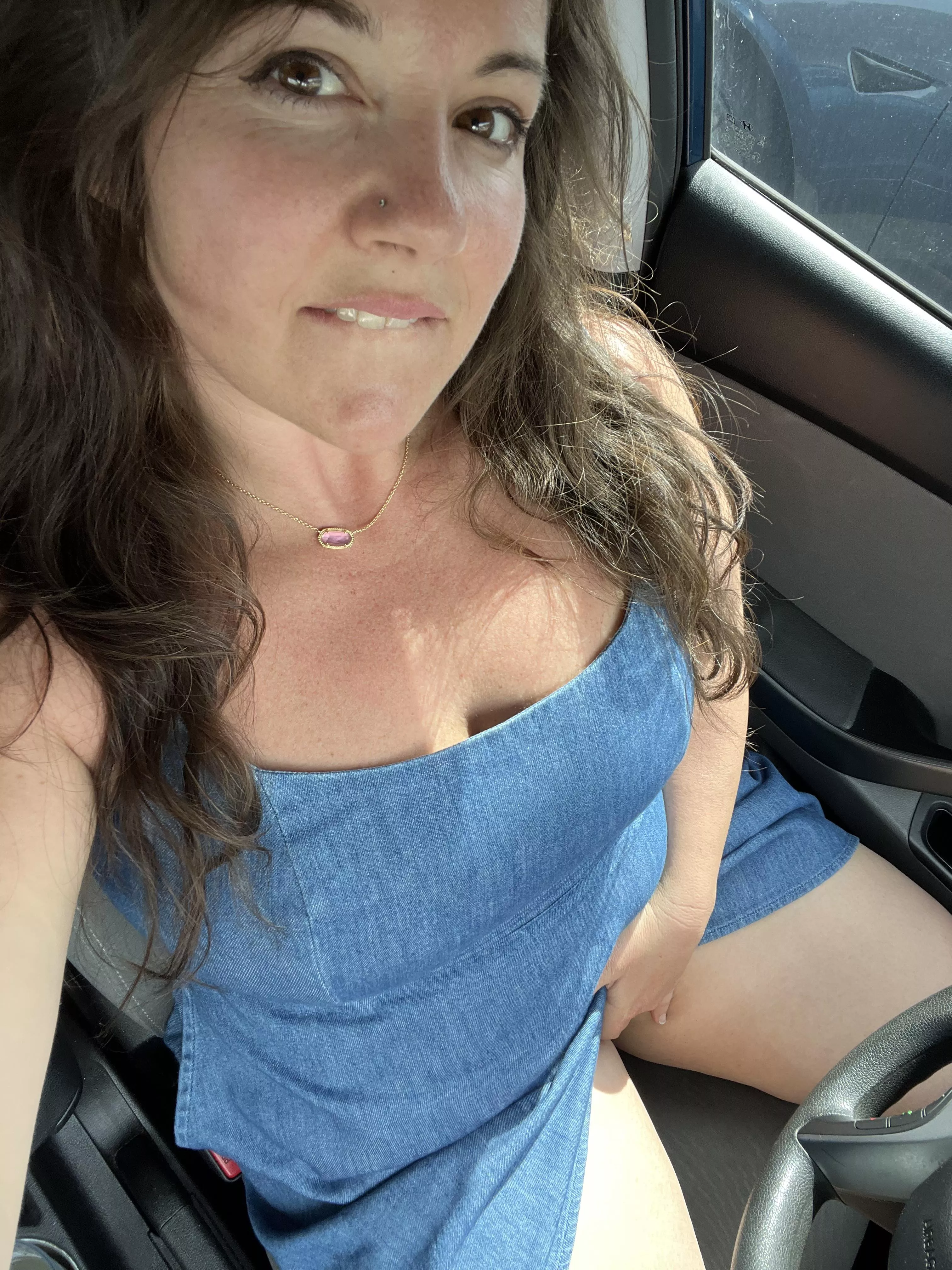 I’m the hottest MILF after carpool