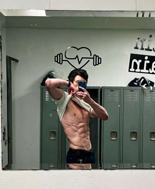 Just a little bit of armpit peeking out. 