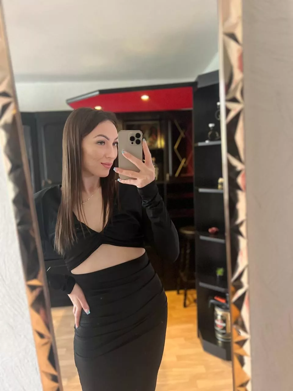 Looking closer you can see my hard nips