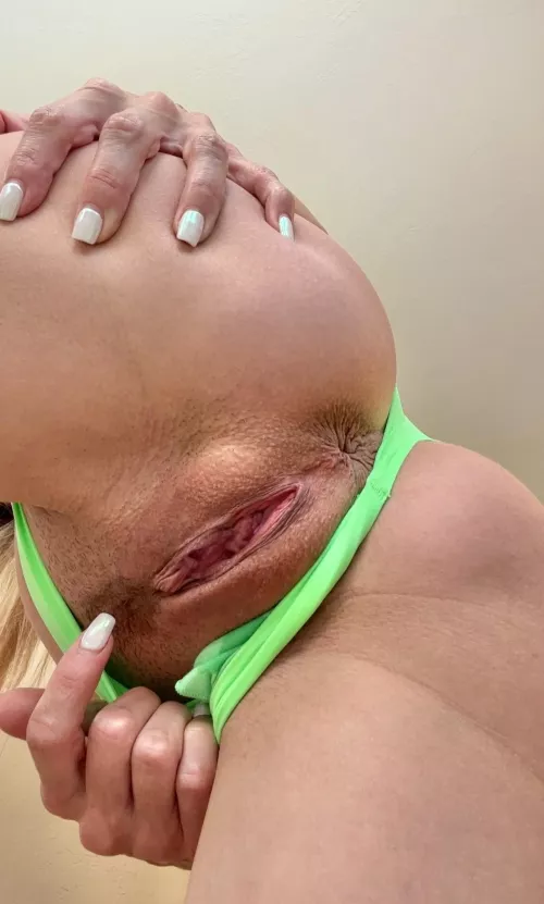 Milf incoming … prepare for landing 