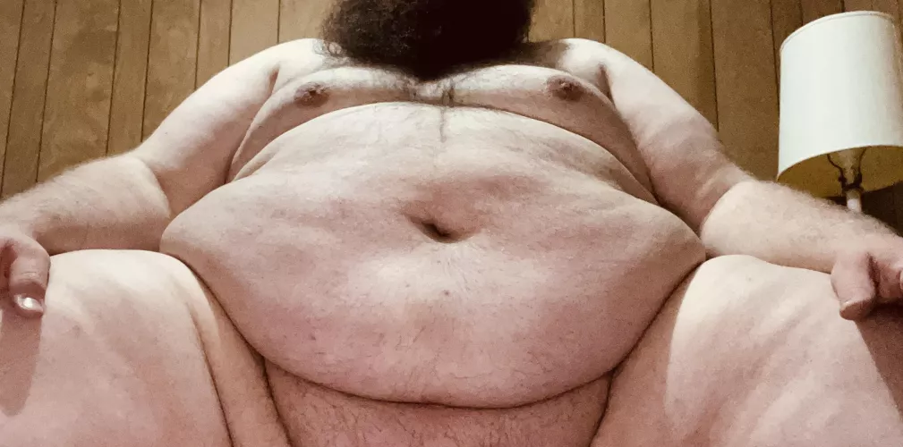 My girlfriend loves to worship my body in this position while she’s on her knees.