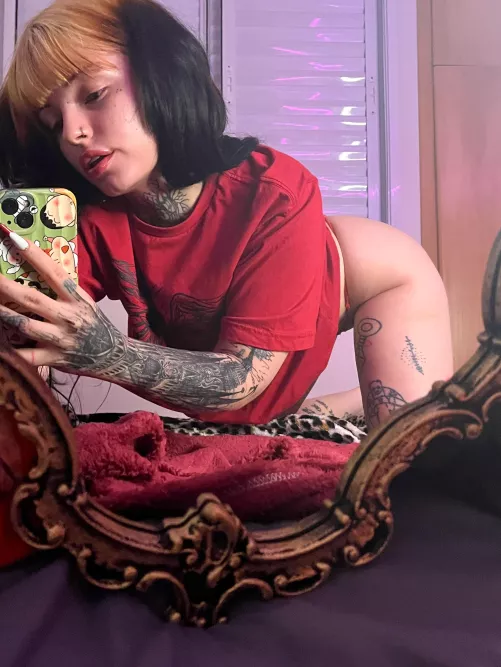 my kink is sending nudes to daddies