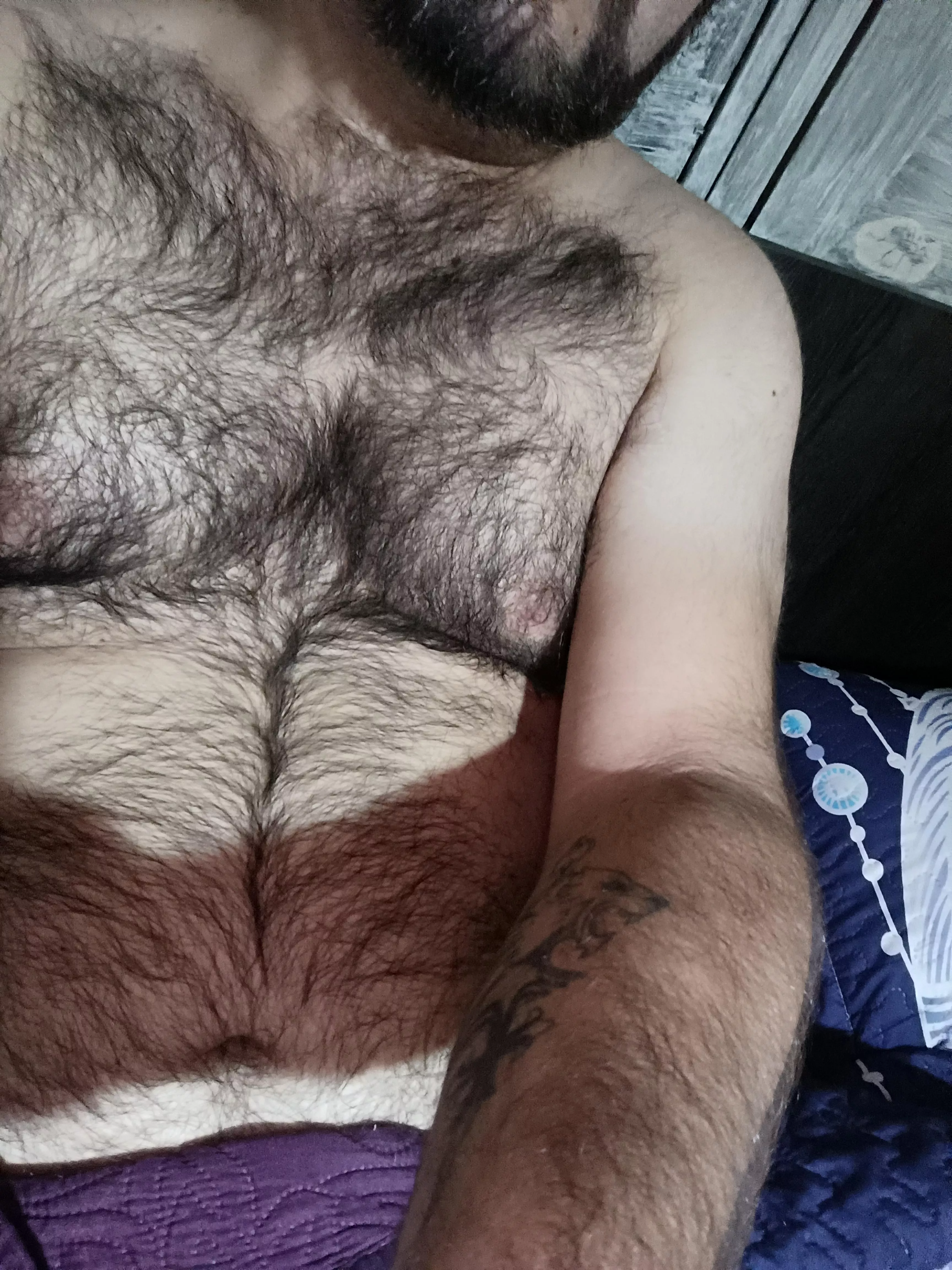 Need some company in bed ❤️