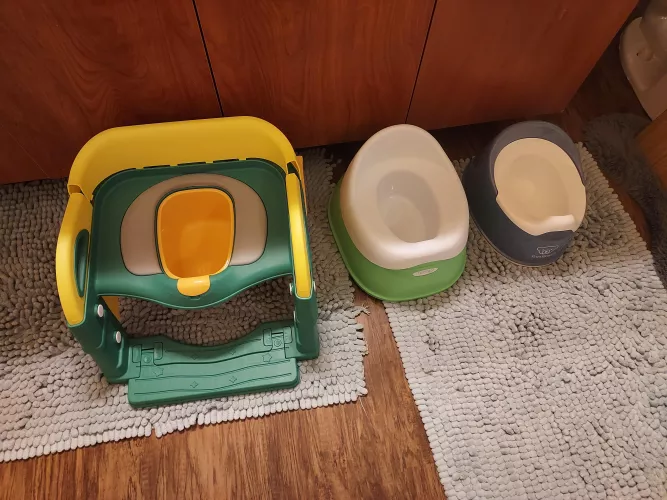 Potty (training) Chair Fetish pt.2
