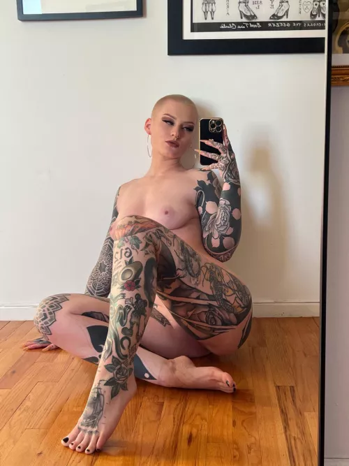 She’s got more on that juicy booty of hers