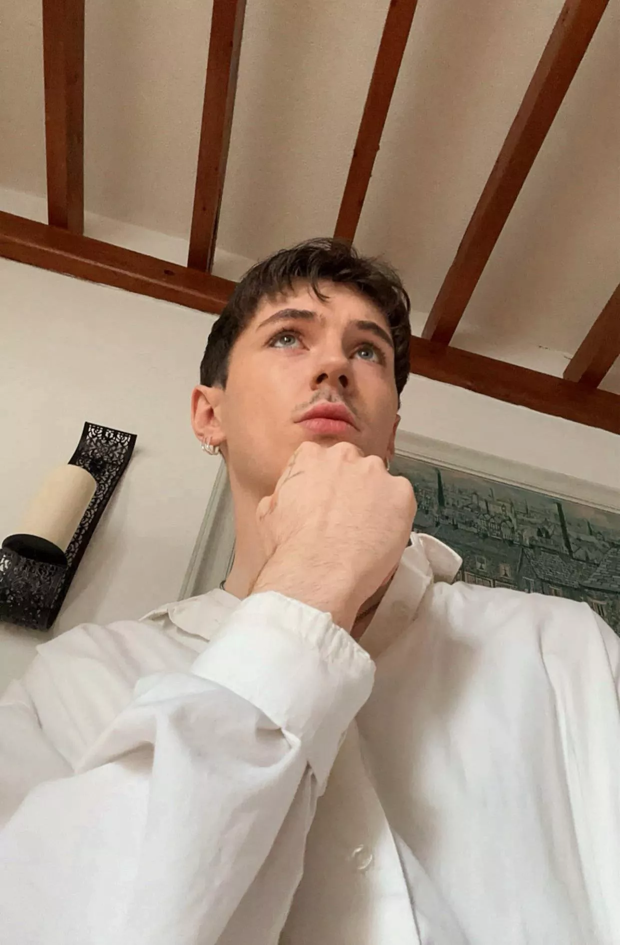 Spending the day chilling at home :) Spending the day chilling at home :)