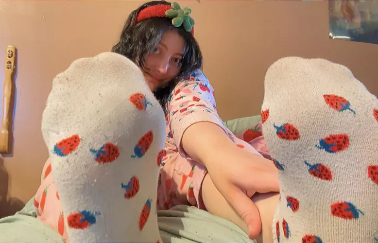 Strawberry socks [f]