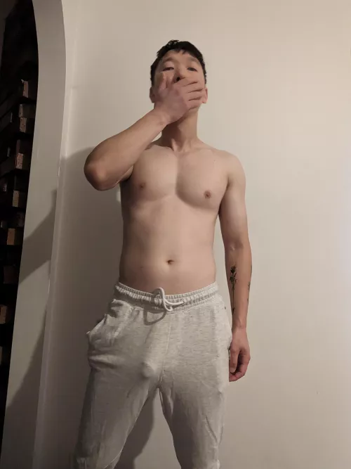 Time for work ... 🙊🙊 No underwear required.