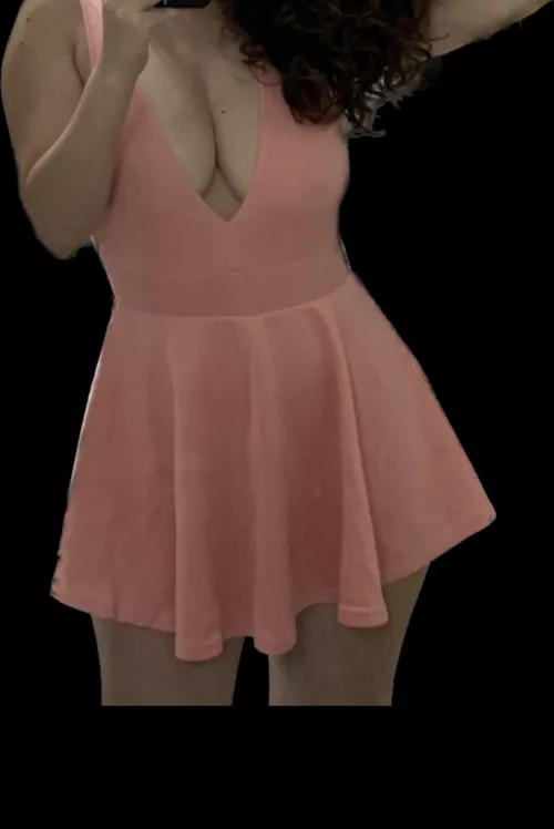 Trying on a dress for the week end, do you like it?