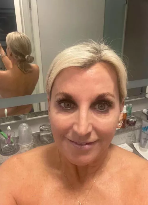 When NOT your husband tells you to post THAT selfie