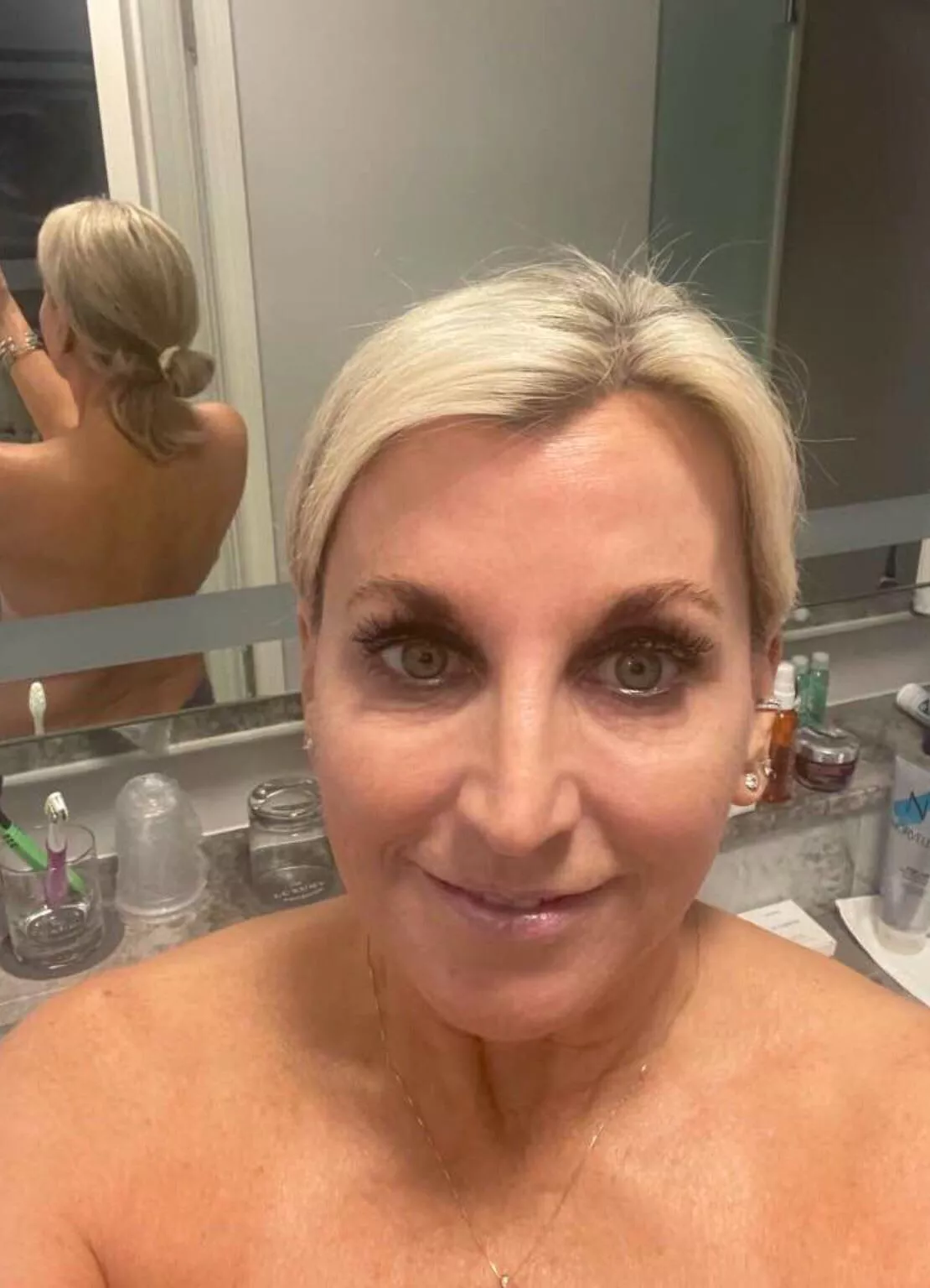 When NOT your husband tells you to post THAT selfie