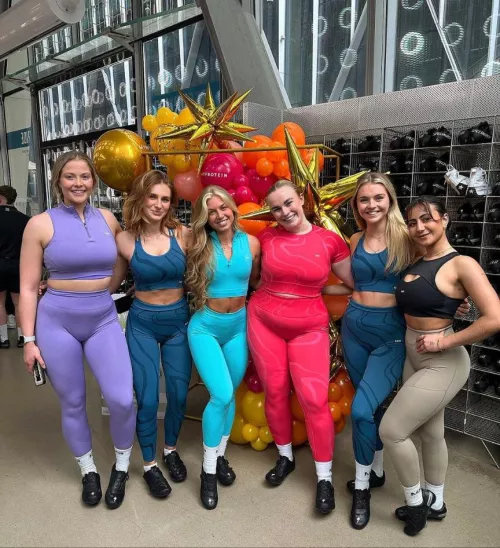 Which thicccness of gym girl? [6]