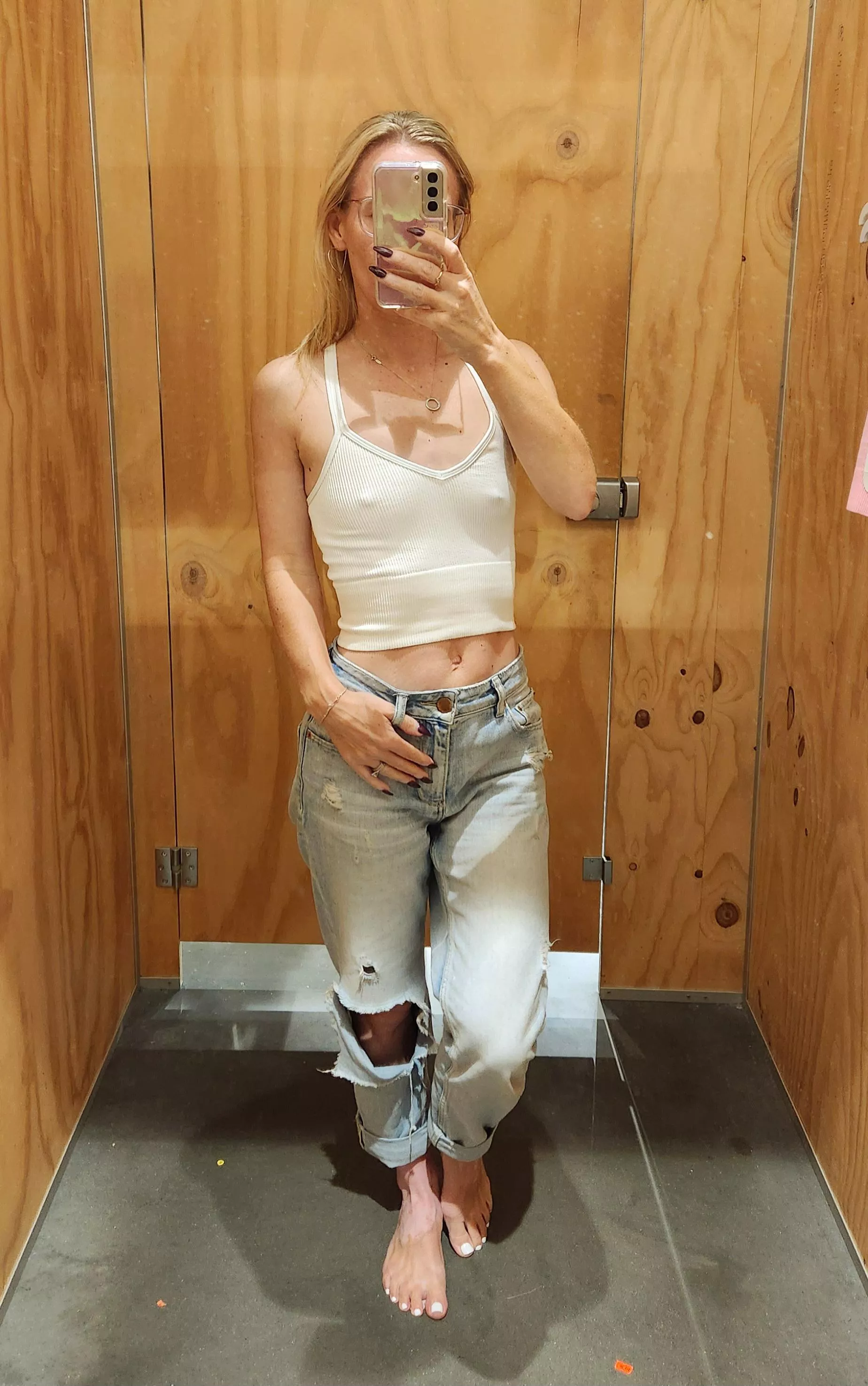 White is perfect (40f)