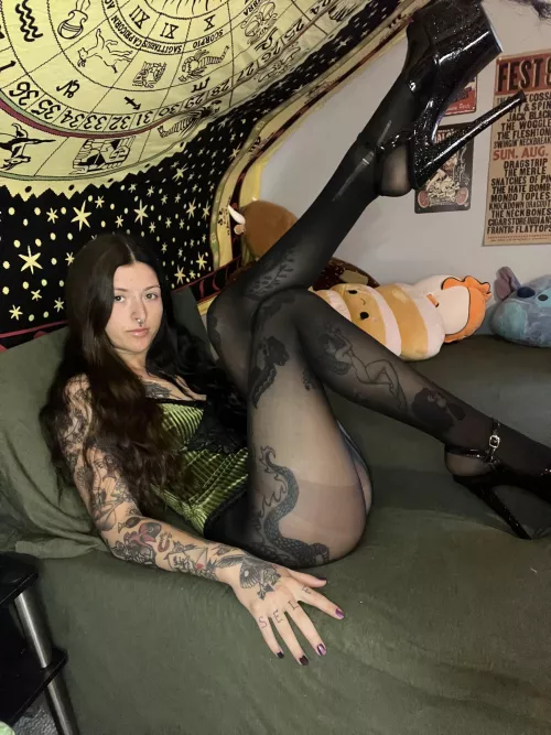 Would u fuck me dressed like that?