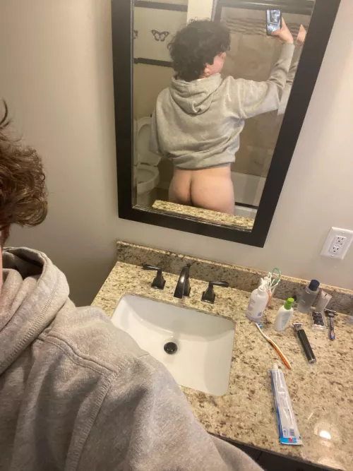 18 the door is open if you want to join me ;) alex_scott318