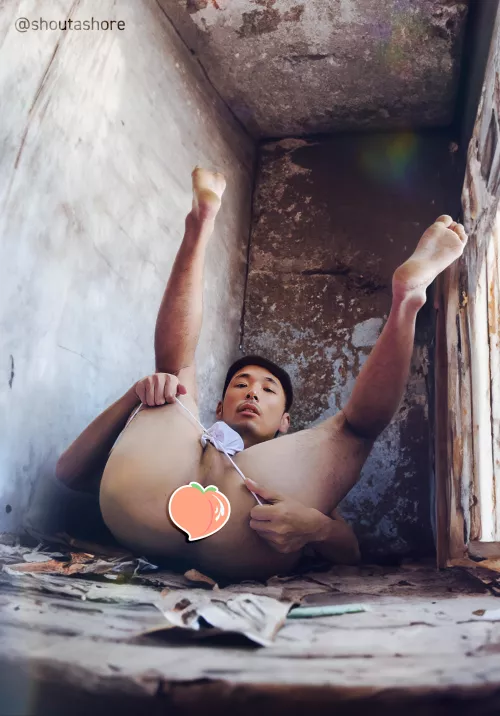 👀👀👀A boy is exploring the unknown. What would you do if you found him here? 👀👀👀