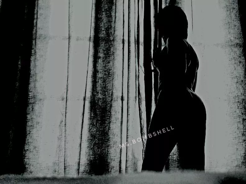 Are you a married man looking at my nudes? Just say Y or N