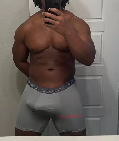 Can you spot the precum?