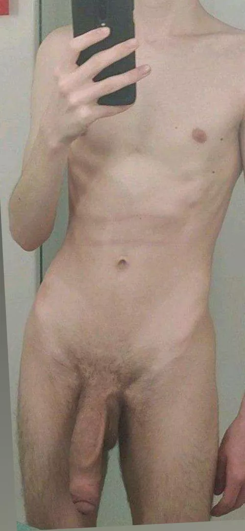 Do I have a twink body? (9 inch cock)