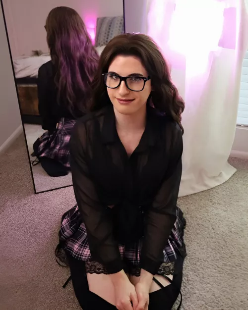 Do people still like cute schoolgirls?