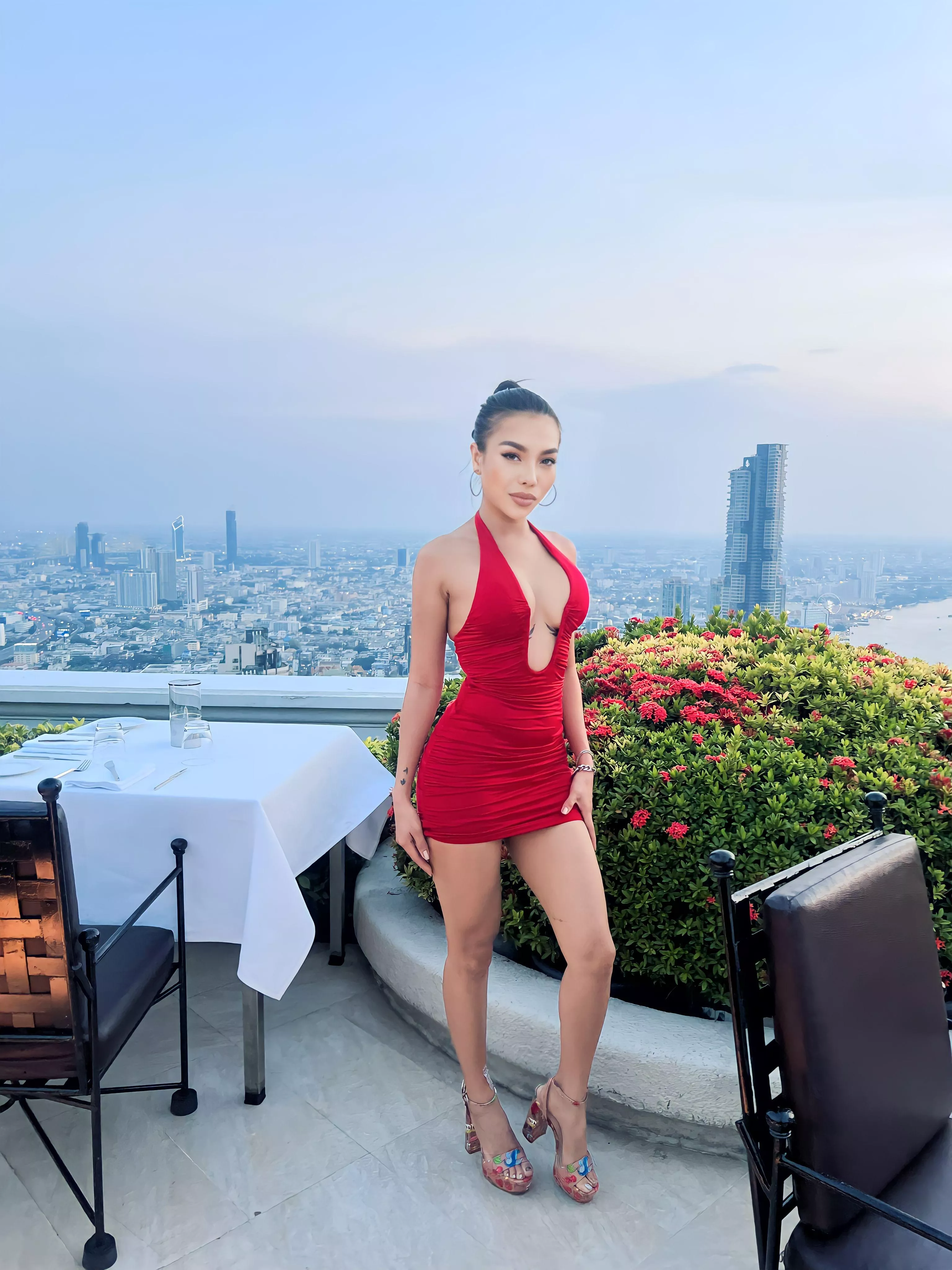 Do u want to know what's better than looking at this Asian body?