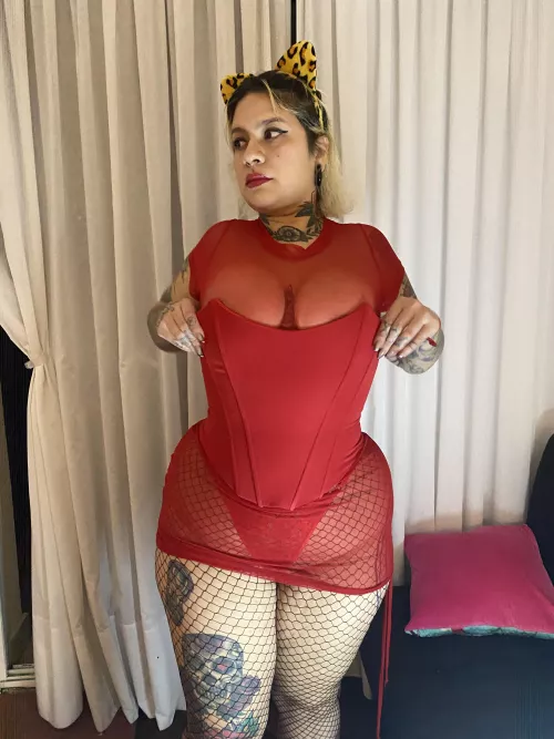 Do you like my corset that I made myself?