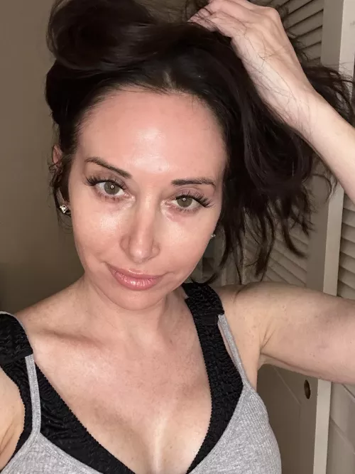 Does my hair look better up?