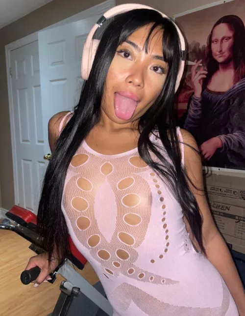 (f) teach me ur ways so i can be a better workout girl 