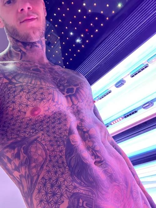 Fav thing about me? DM for a🌶️pic