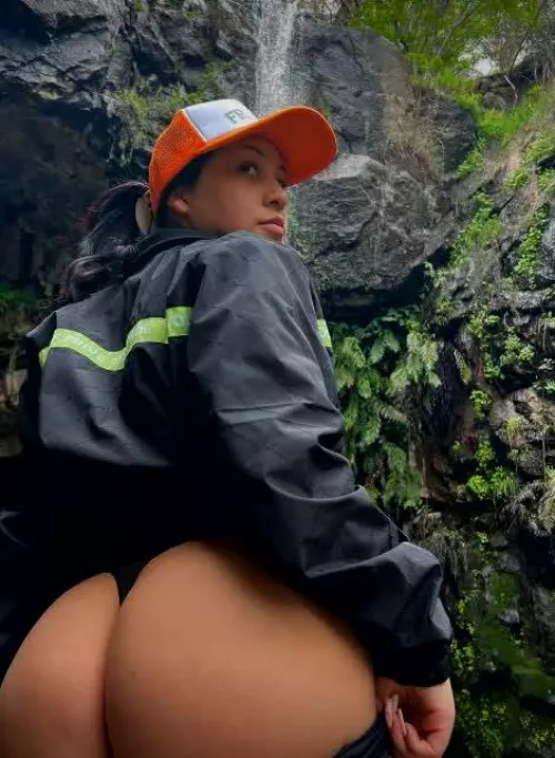 guess my age correct and Ill owe you a 😼 pic