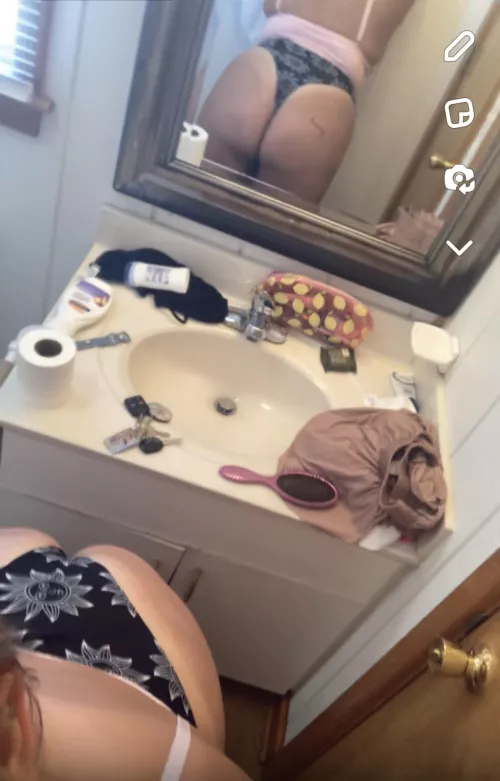 Here since yall love my fat spic ass so much 